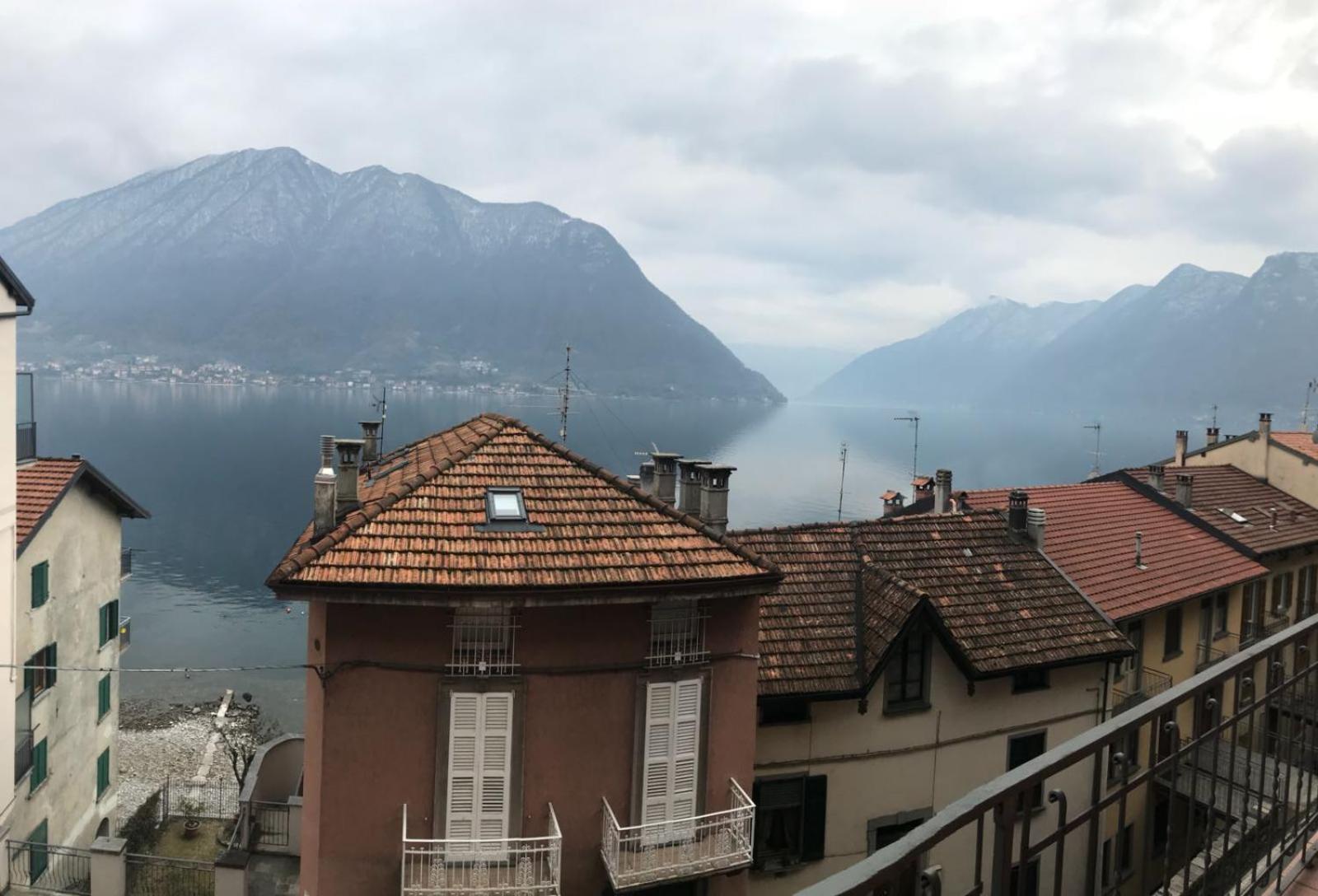 The Romantic Village House - Apartments With Lake View Colonno Exterior foto