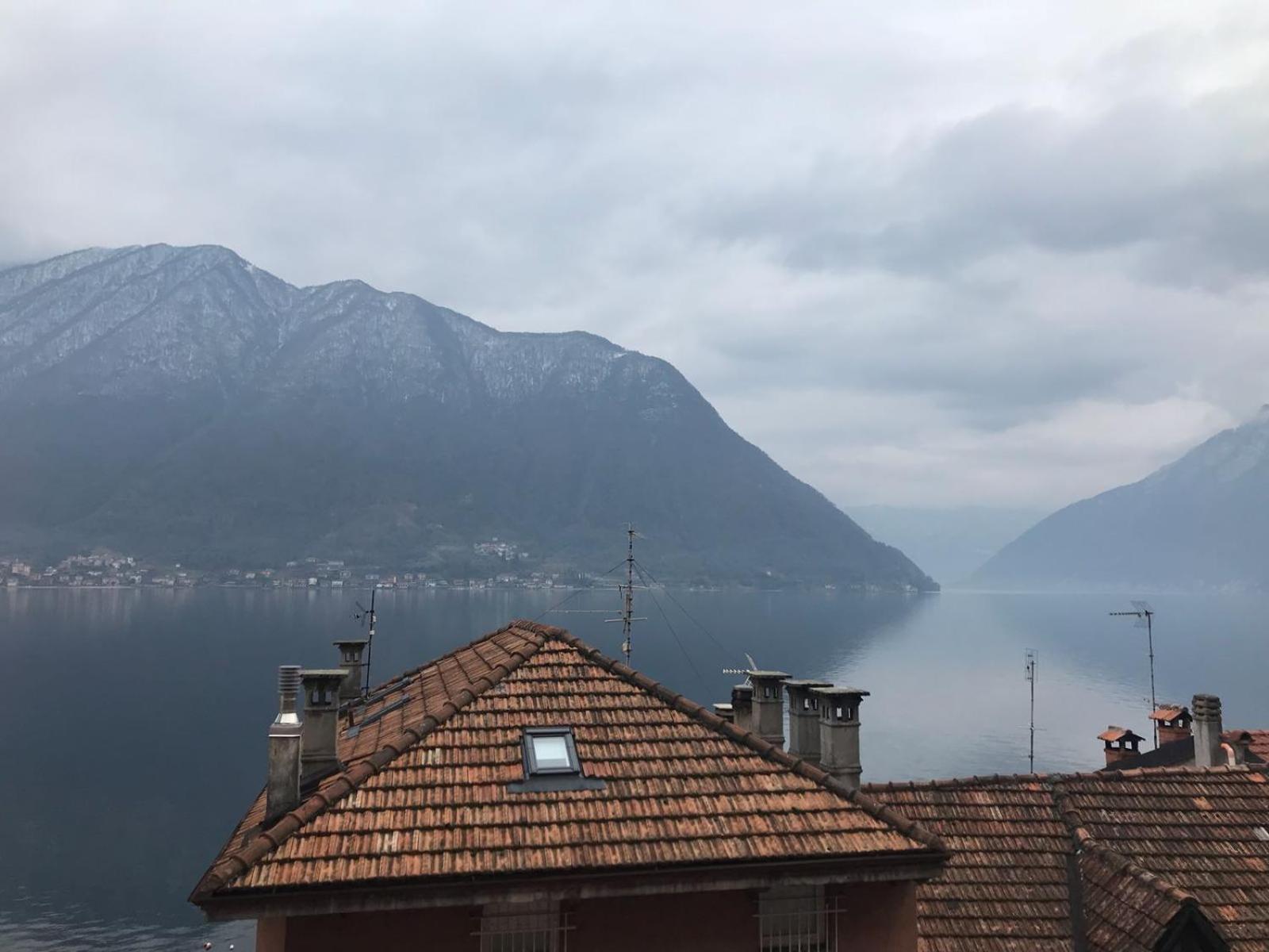 The Romantic Village House - Apartments With Lake View Colonno Exterior foto