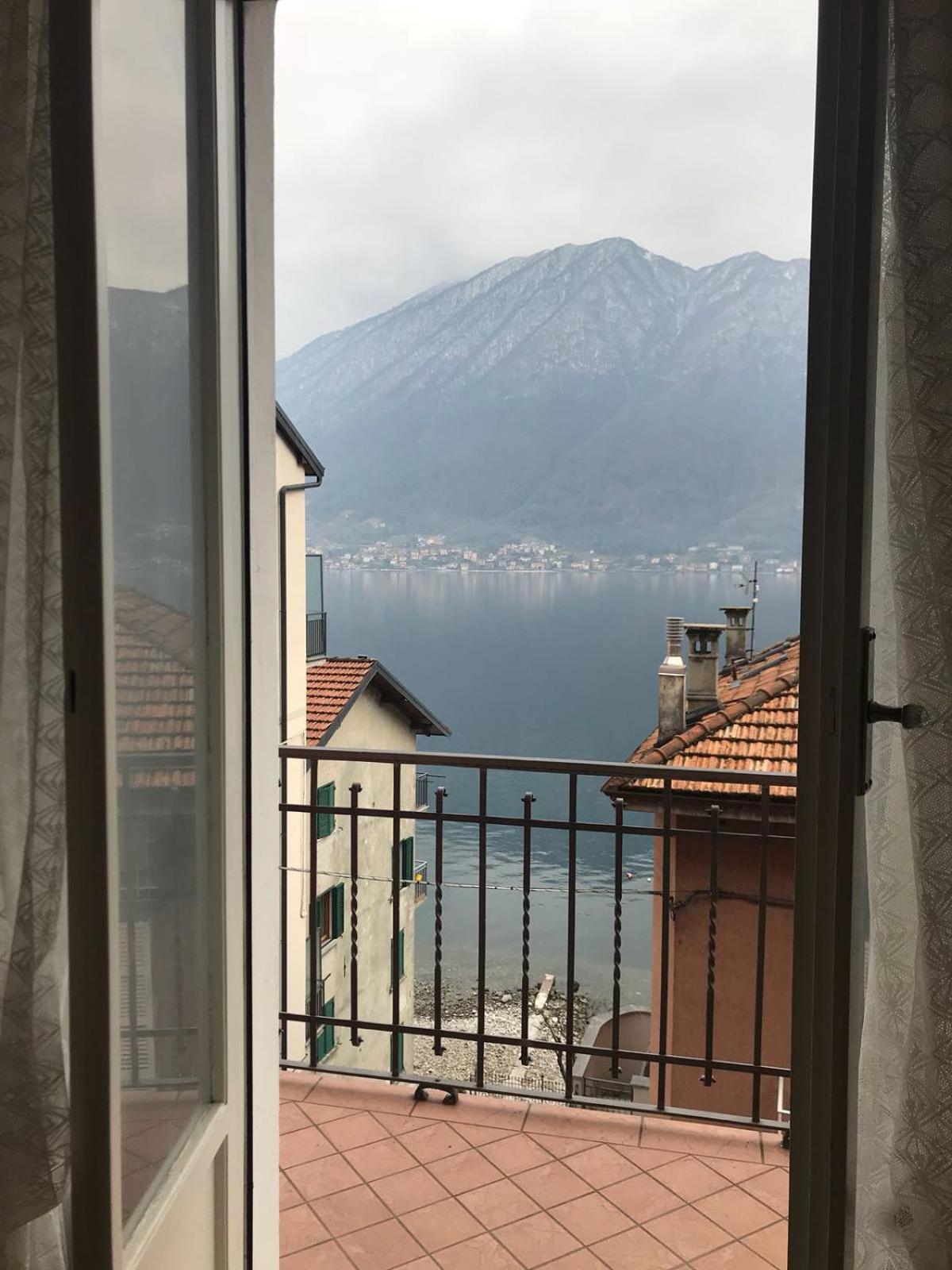 The Romantic Village House - Apartments With Lake View Colonno Exterior foto